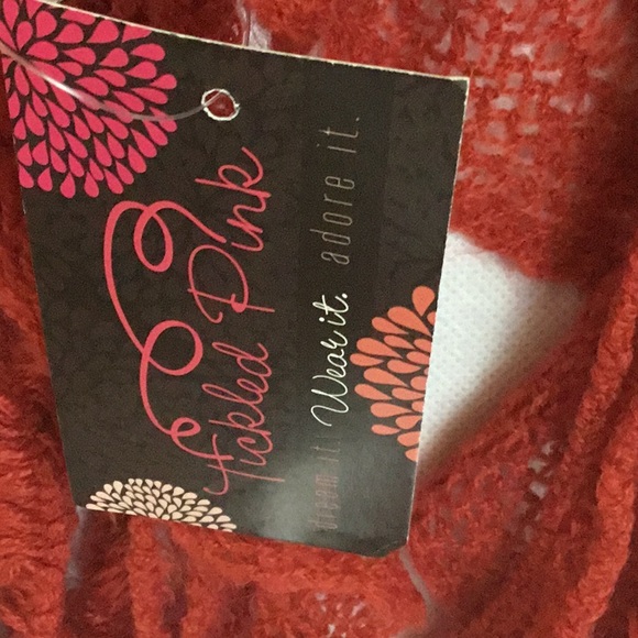 TICKLED PINK SCARF NWT - Picture 3 of 4